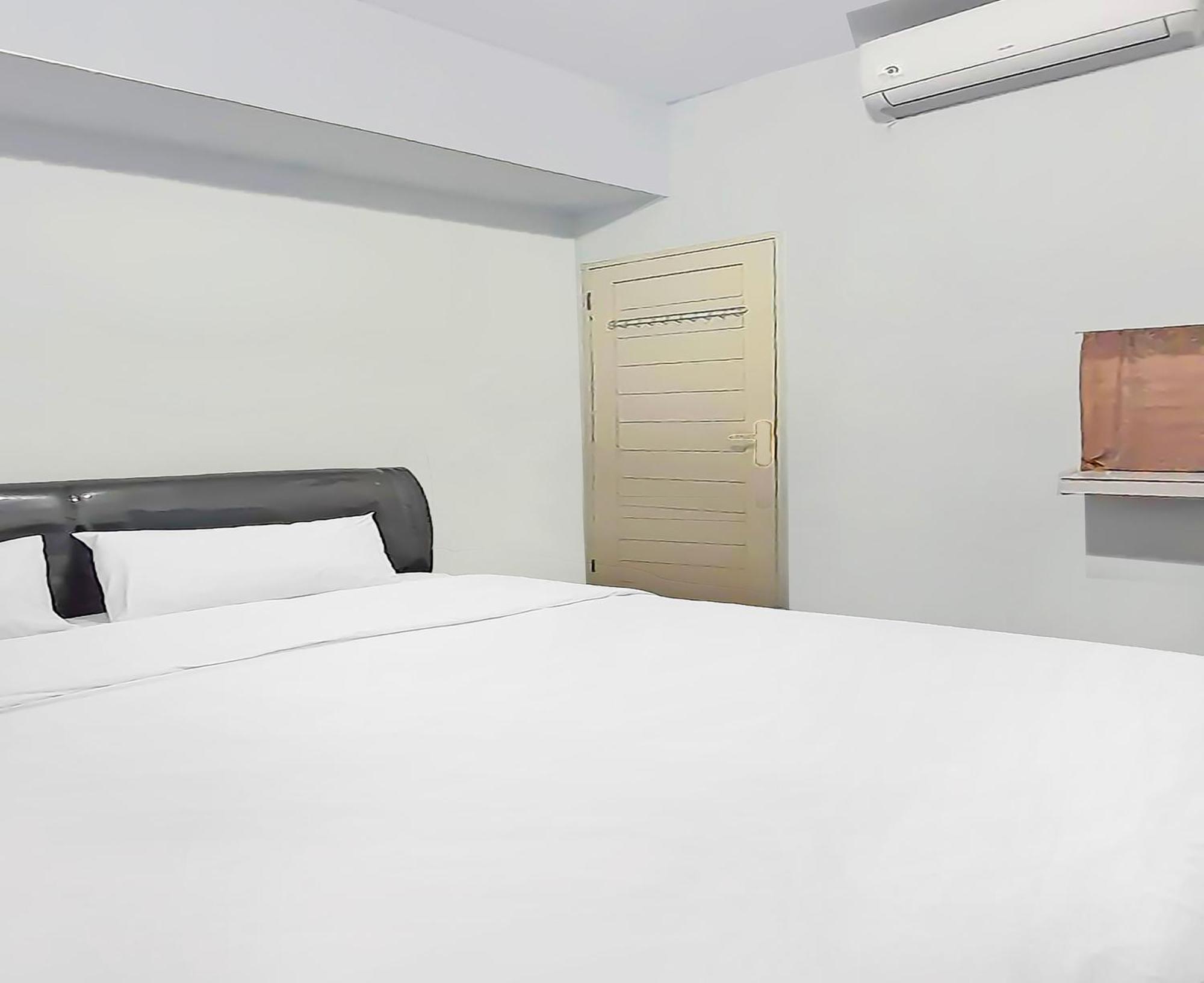 Spot On 92236 Kediri Family Homestay Medan Exterior foto
